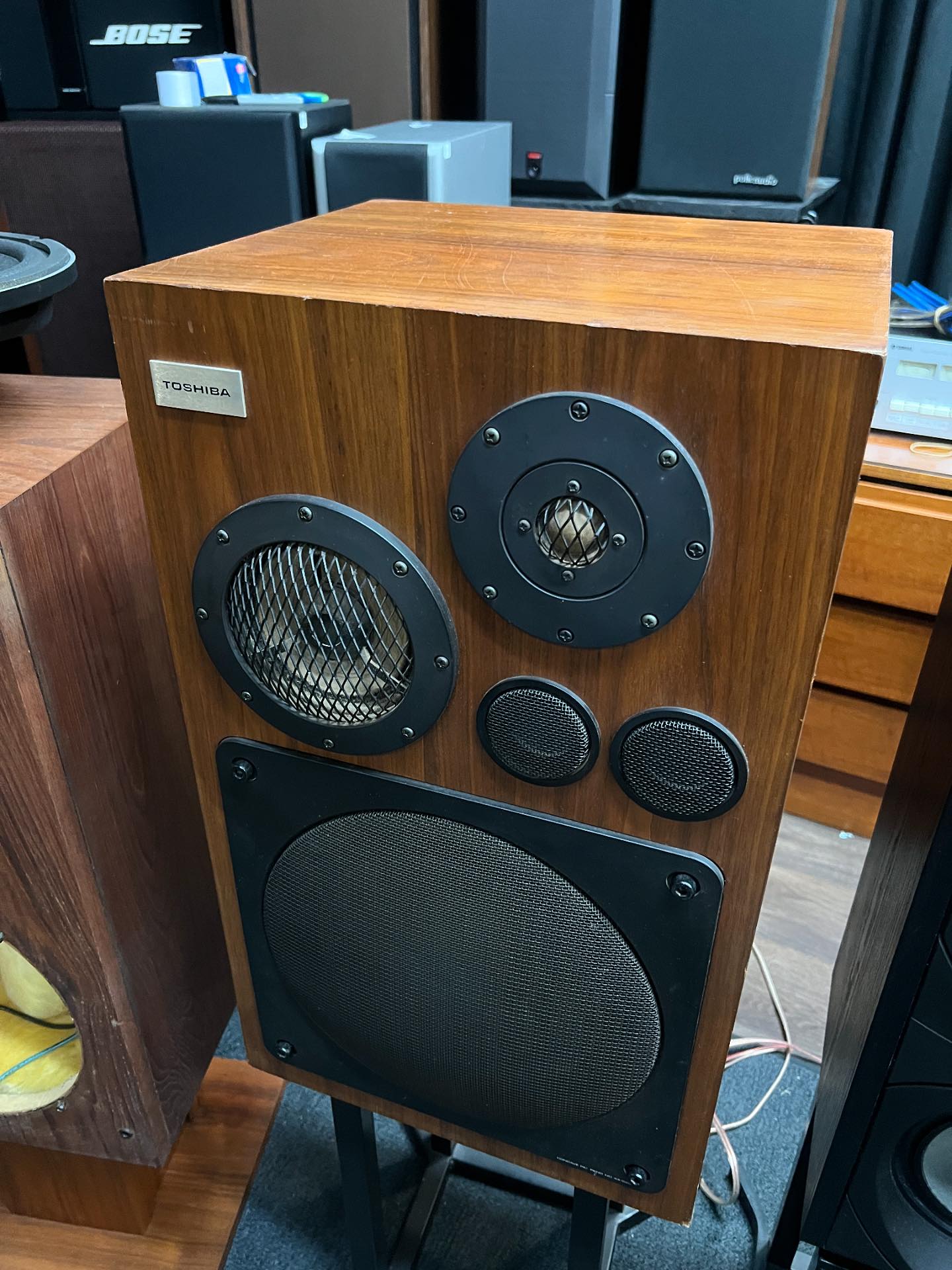Toshiba TSS-EX15 Speaker System (Vintage) Toshiba Speaker System