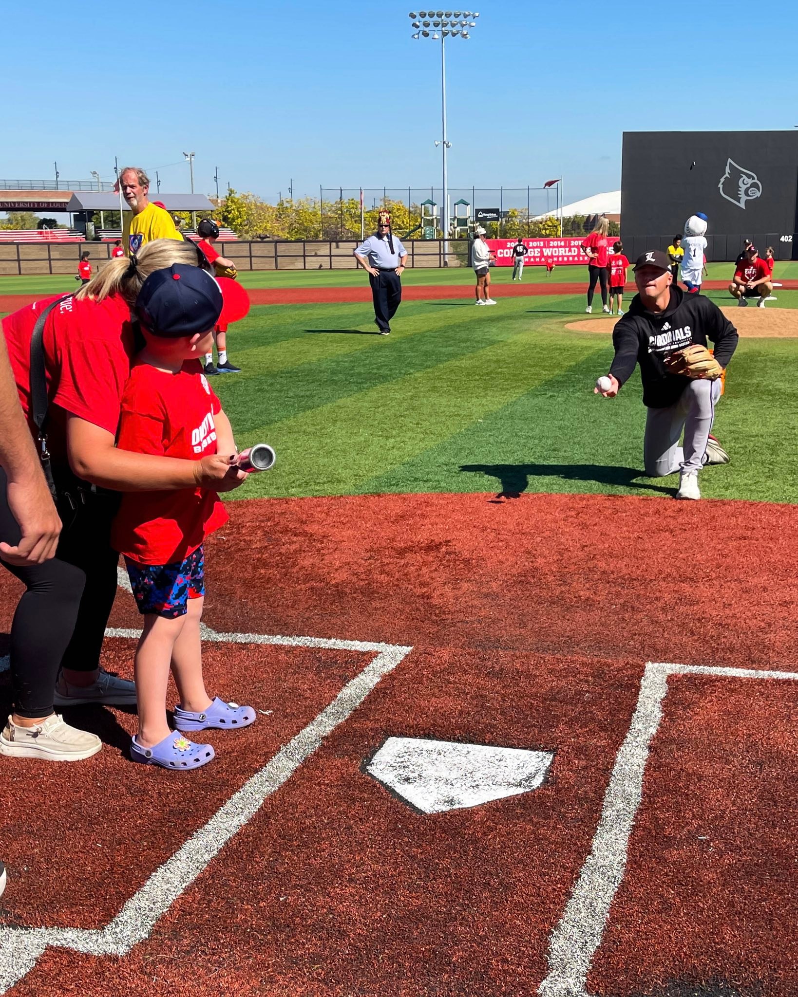University of... - University of Louisville Baseball