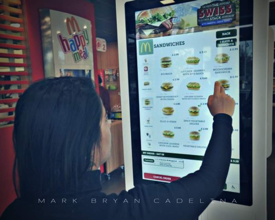 Ezenith - Napapansin mo ba? 🤔 . Ilang branch ng Jollibee at Mcdo sa ...