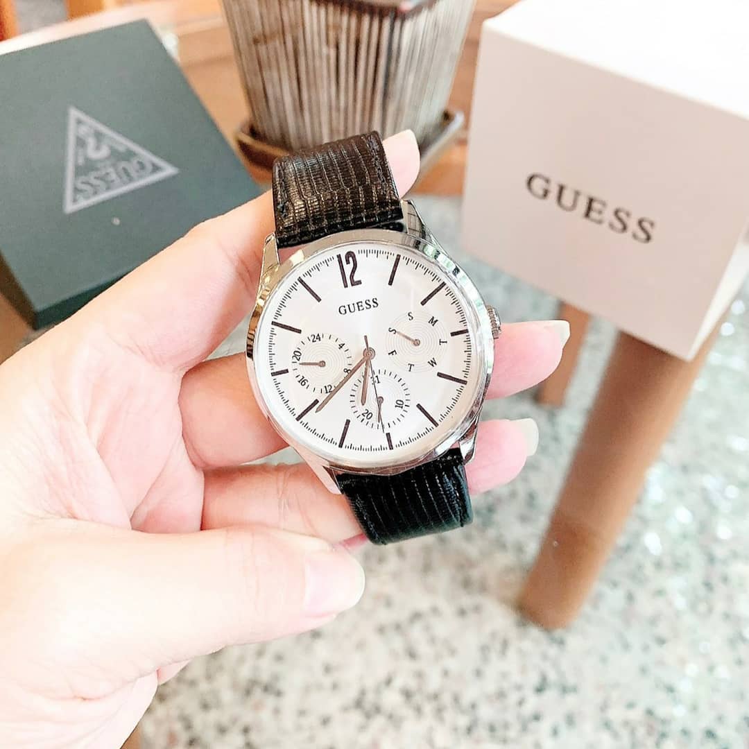 GUESS สายหนังสีดำ ⌚️2990 รวมจัดส่งแบบ EMS ค่ะ ของใหม่มือ1/มีใบรับประกัน ...