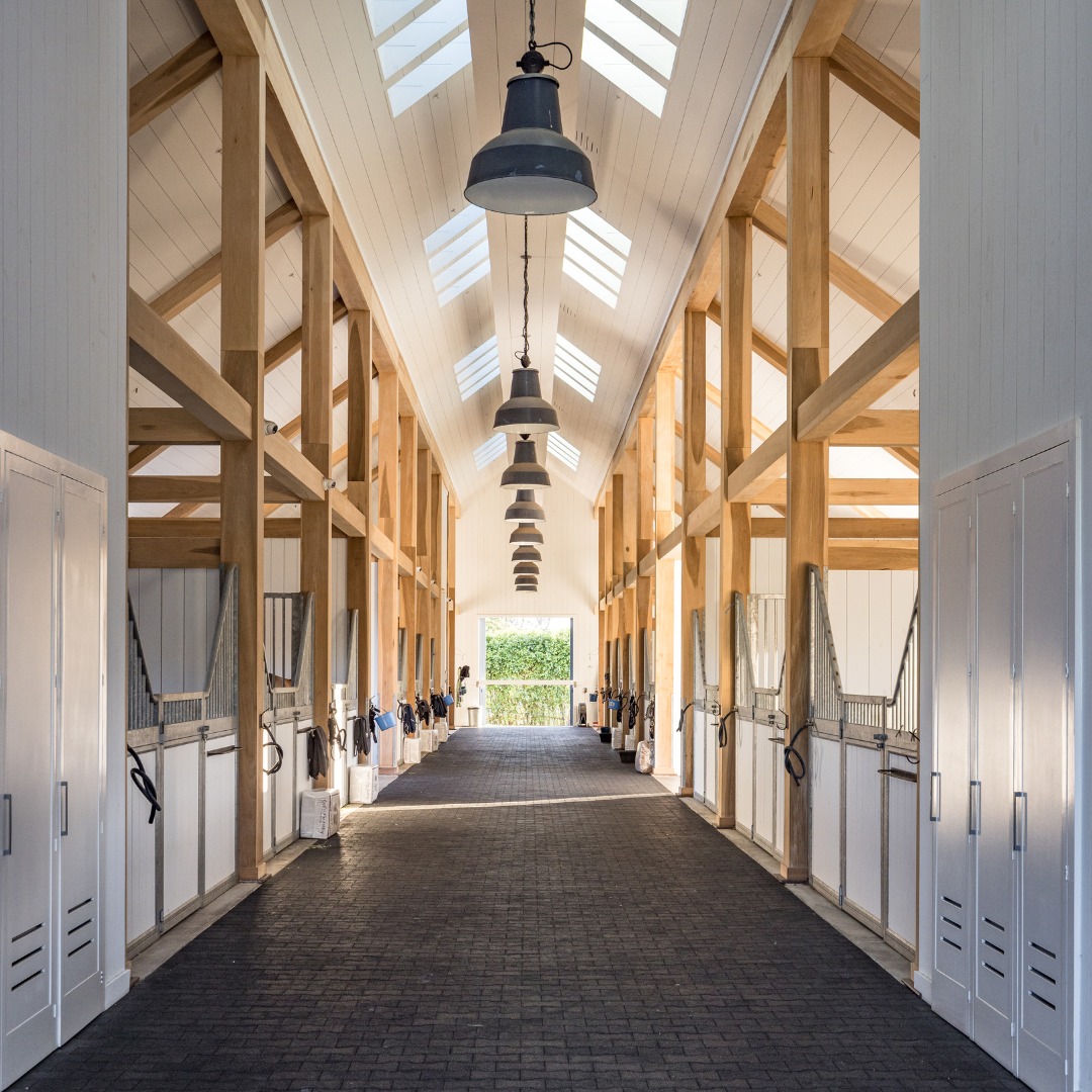 Equestrian - This light, airy barn lies in the heart of Wellington, the ...