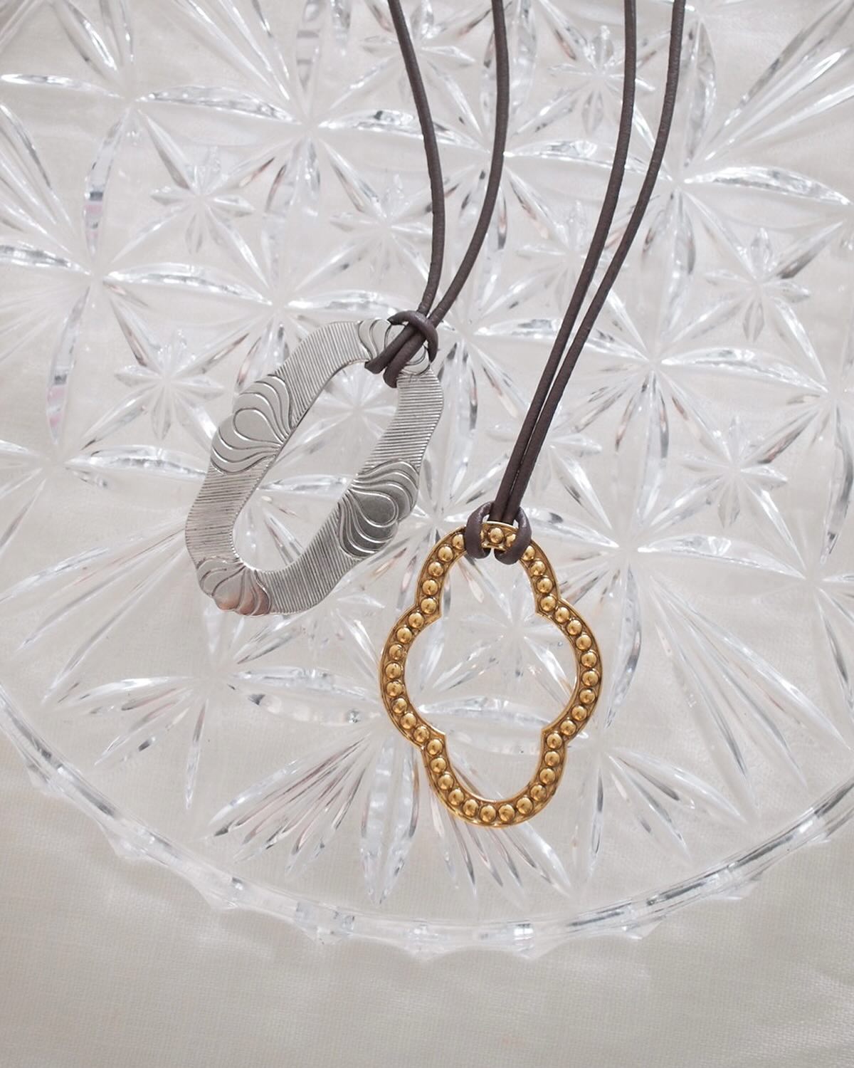 ADER.bijoux - 【 recommend】 VINTAGE bukle leather pendant 
