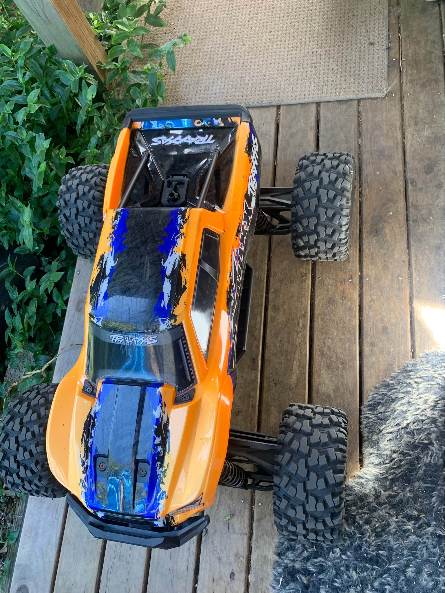 Traxxas 77076-4 X-Maxx 6S TSM Recherche express à partir de la vue éc
