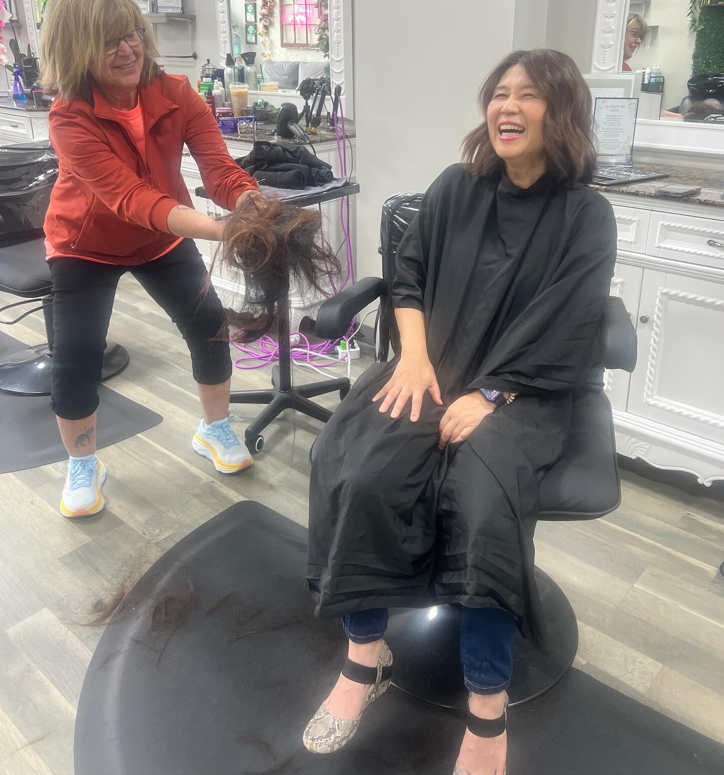 Chop ‘til you drop! Saho’s living her... - Bella Roots Salon | Facebook