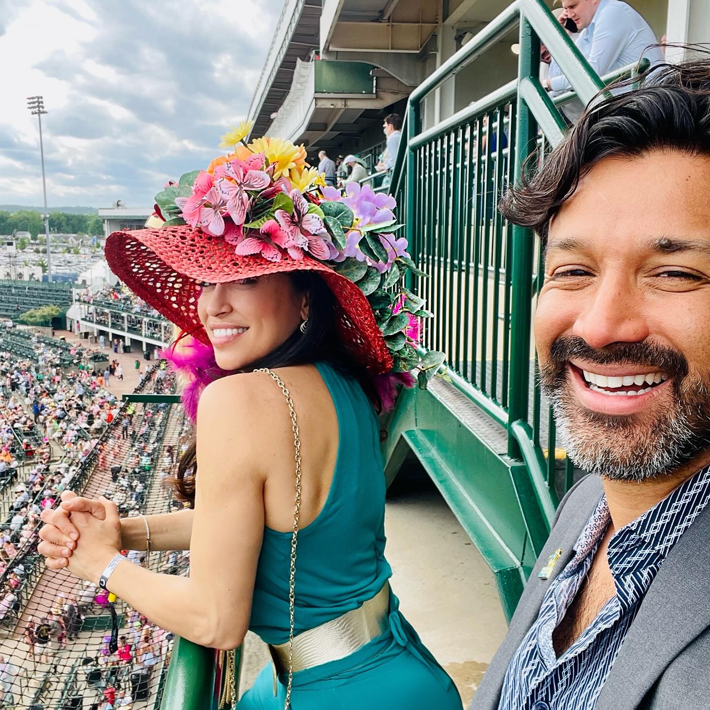 Hats high, hooves fly — it's Thurby, y'all! Kentucky's best-kept secret before the Derby, where the bourbon flows, the bluegrass grooves, and the vibes are Southern-fried fabulous! This year, we're wearing blue