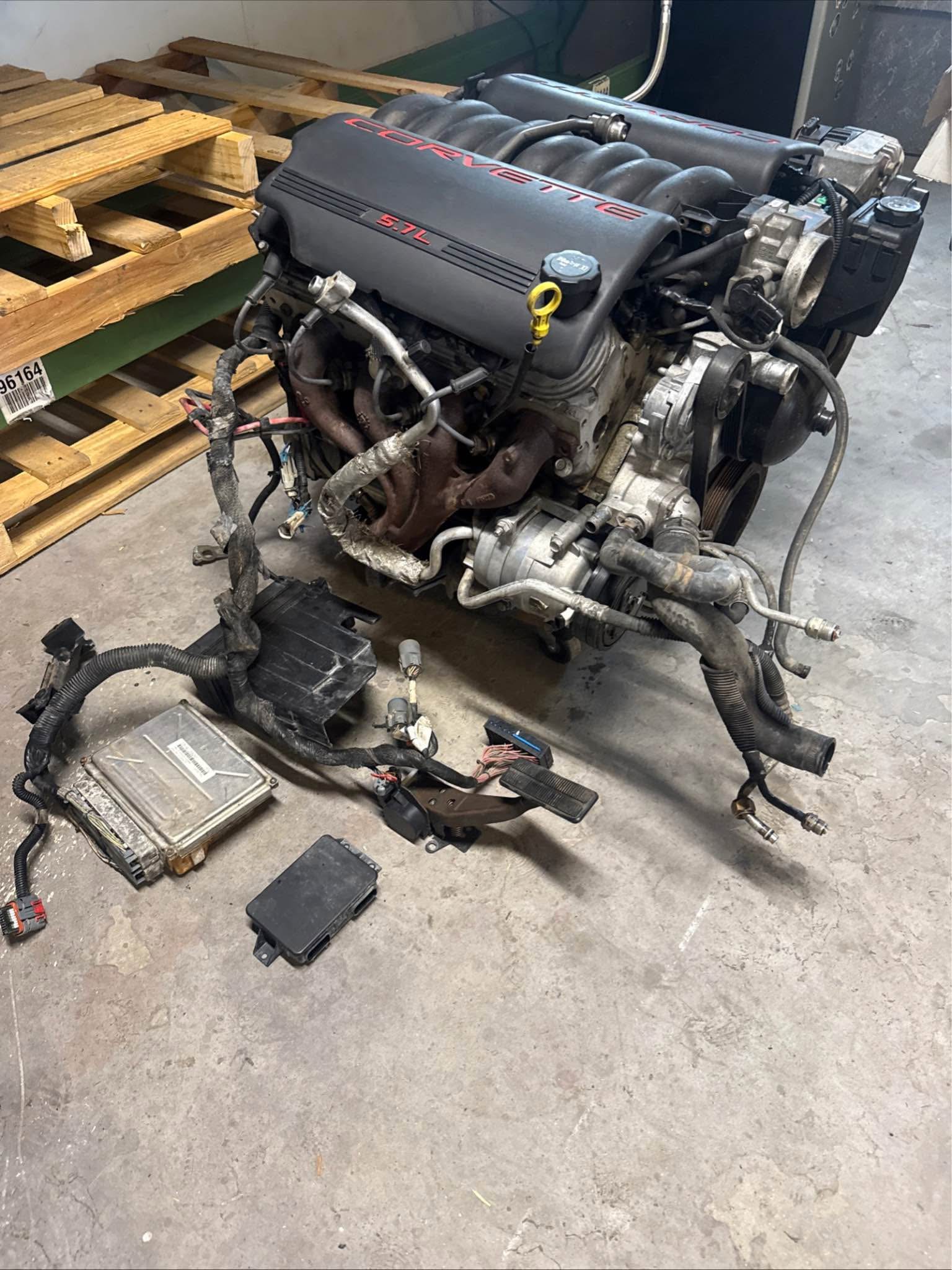 2004 c5 corvette 5.7 Ls1 drop out 120k miles!! Ecu, harness, pedal, and ...