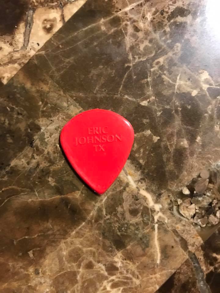 tom Jim Dunlop EJ-F1 Eric Johnson The Eric Johnson Custom Nylon Jazz III Pick perfects the legendary
