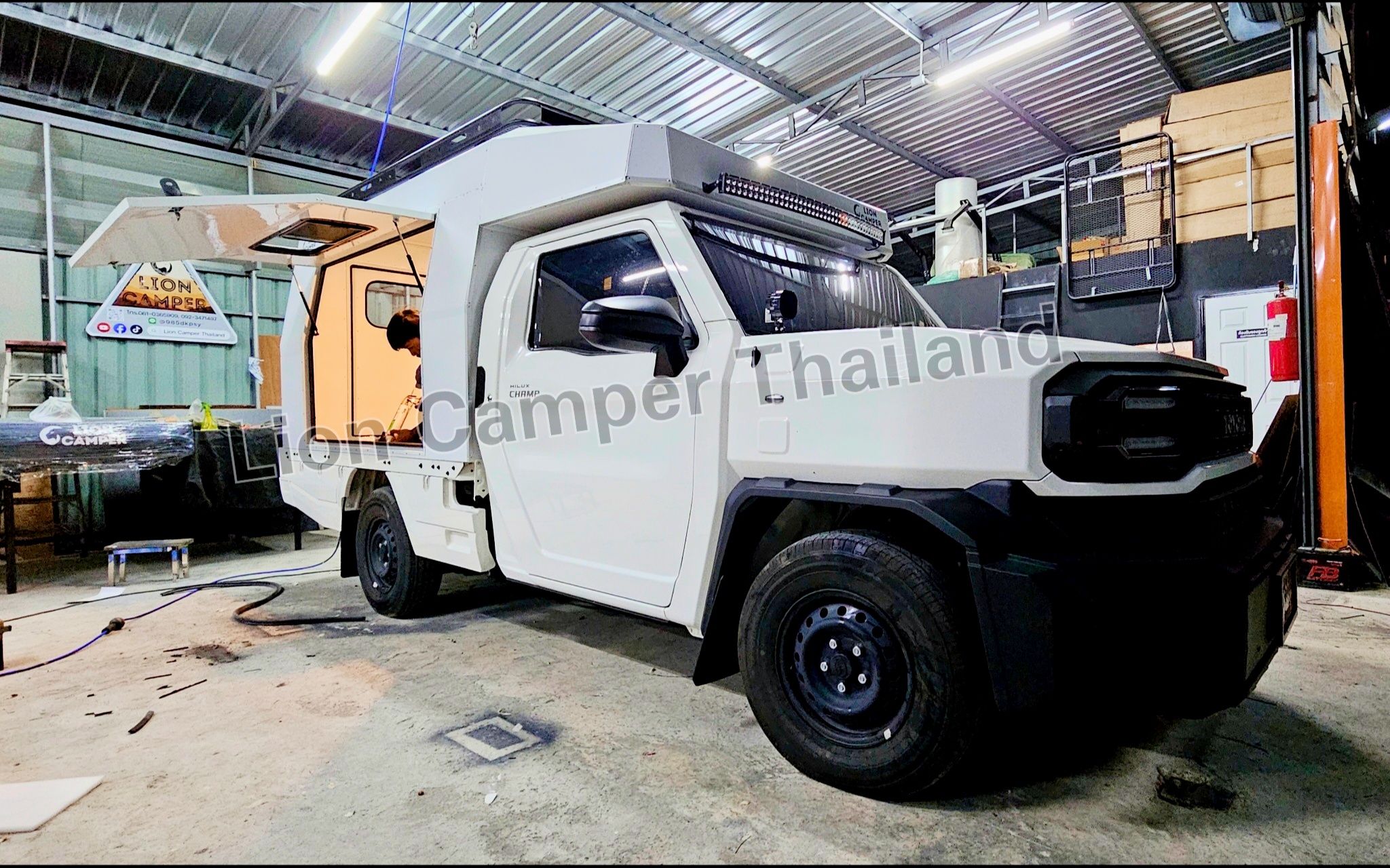Lion Camper Thailand จำหน่ายเต็นท์หลังคารถ ออนิ่ง และอุปกรณ์แคมป์ปิ้ง ...