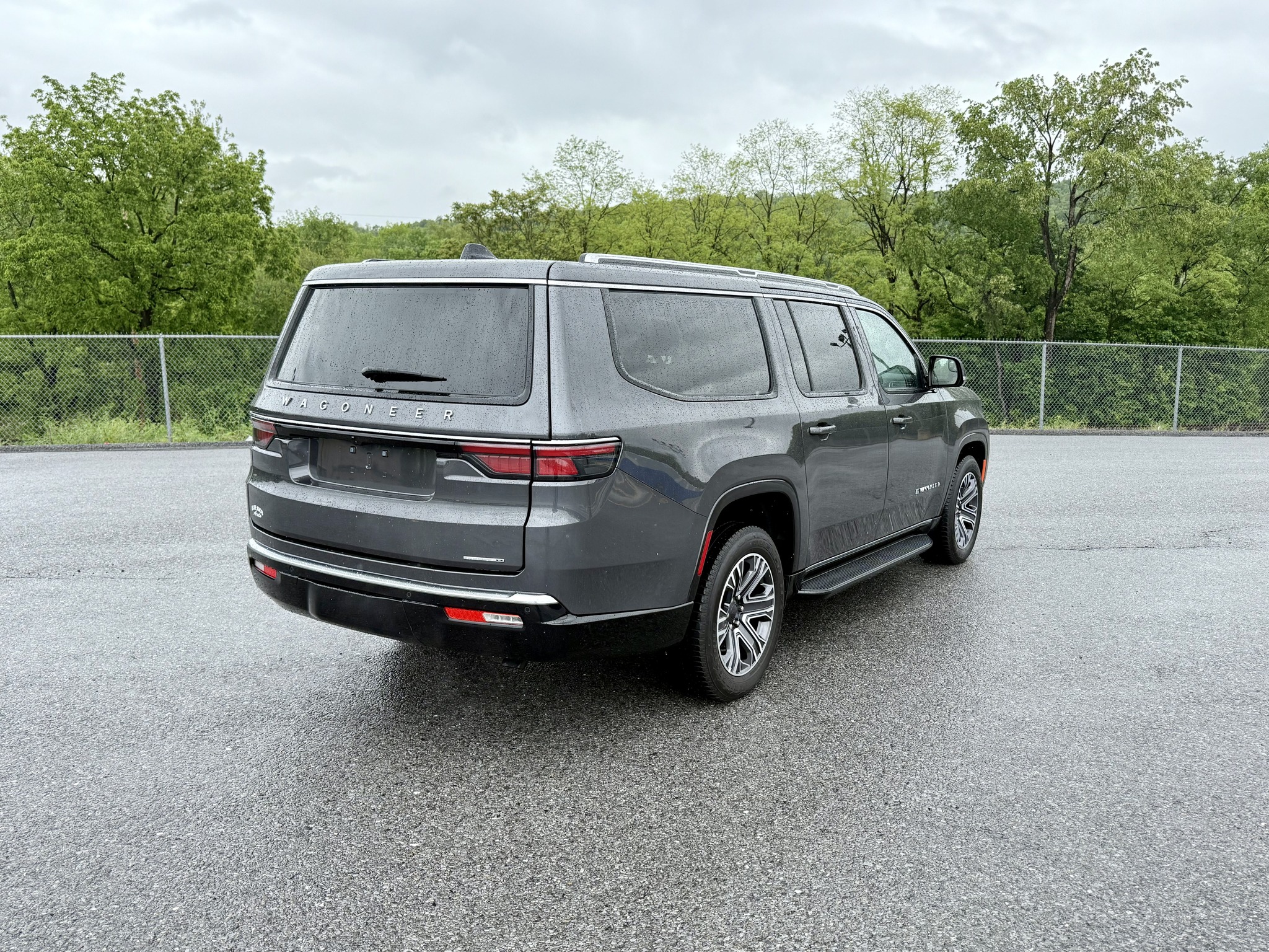2024 Jeep Wagoneer L Series II 4x4 Powerful Hurricane Engine