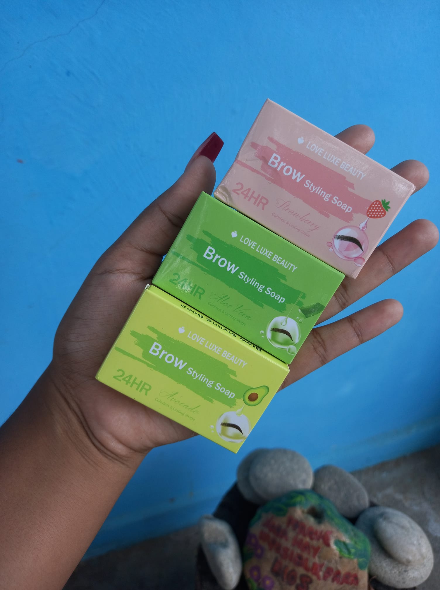 JS cosmetics - 🤩El jabón cejas fue creado para peinar las...