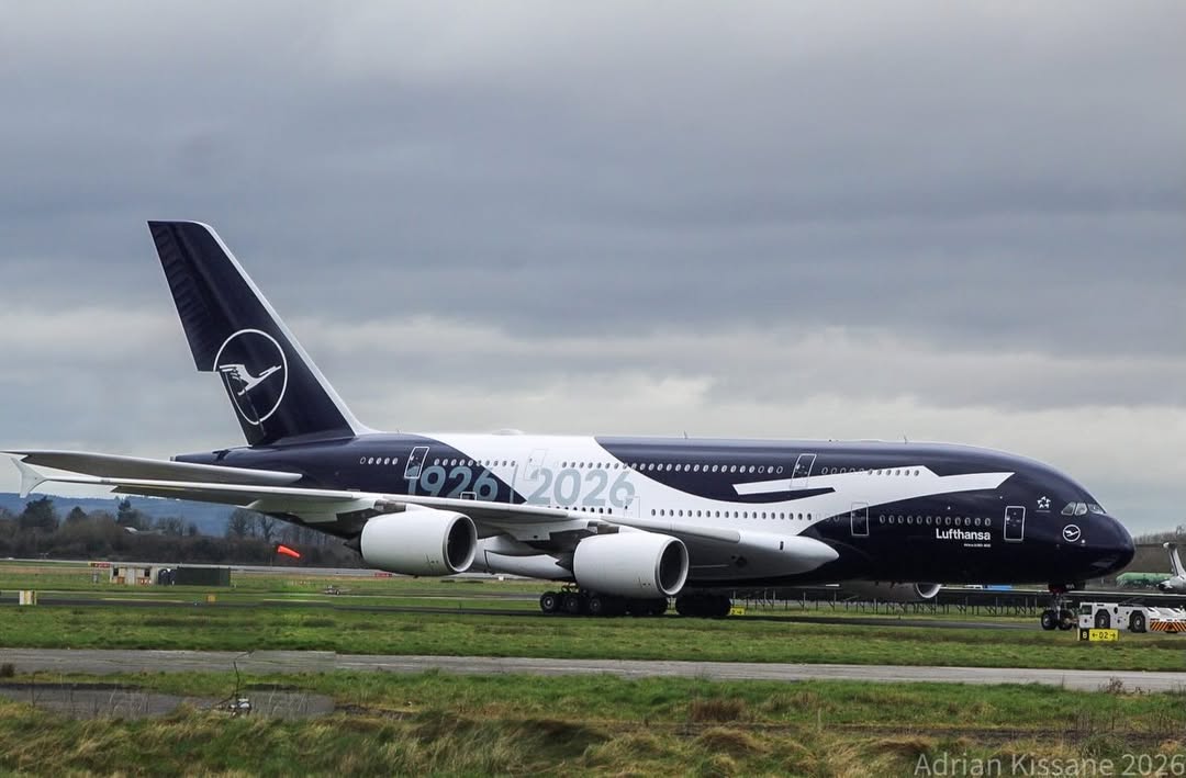 🔴 First Lufthansa Airbus A380 (D-AIMH) wearing the “100 Years