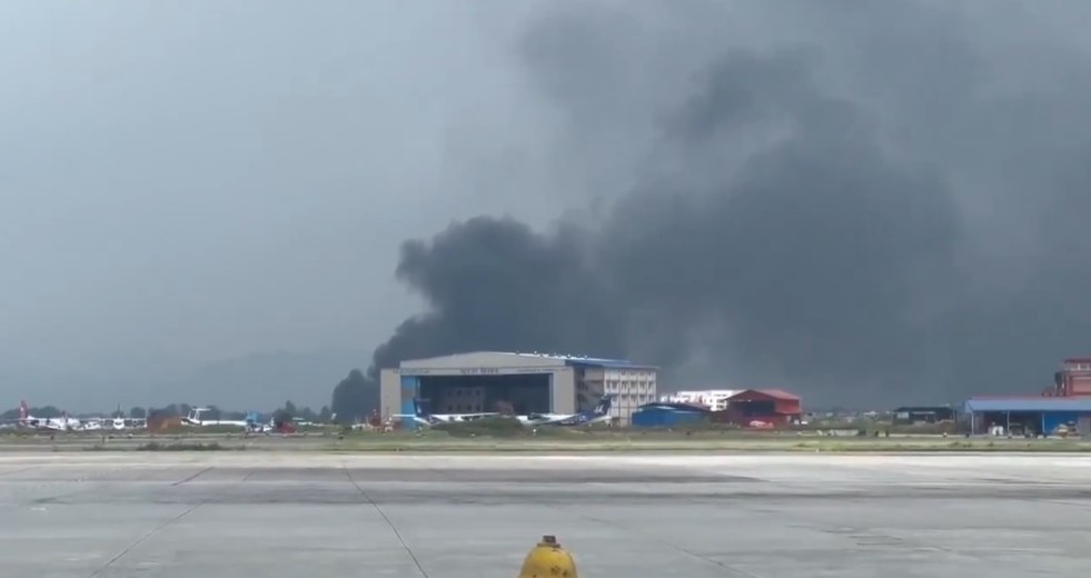 emergencia-en-el-aeropuerto-de-nepal-aviones-y-pistas-facebook
