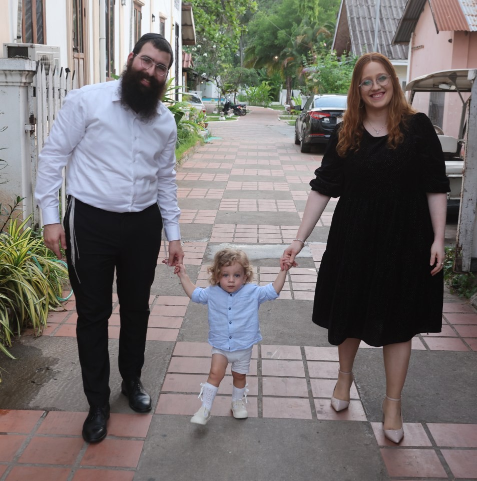 אור יהודי בלב לאוס אנחנו ממשיכים לפעול, לקרב ולחזק ואתם יכולים להיות ...