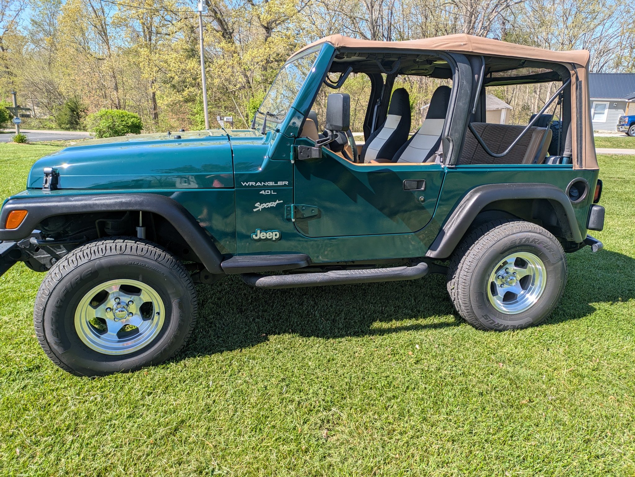What causes a 98 4.0L Jeep Wrangler TJ to surge after shutdown and 