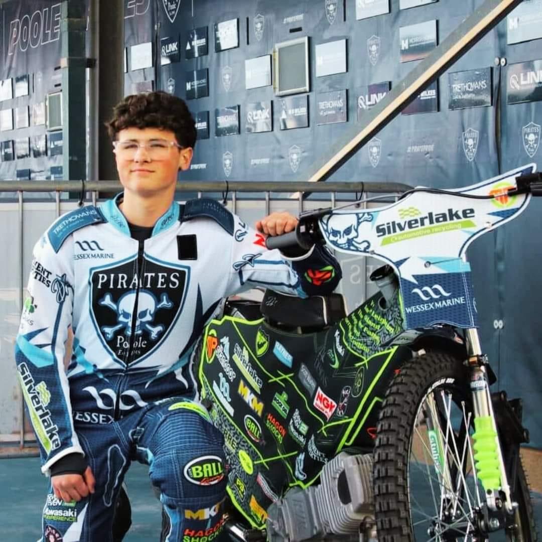 Max Perry Racing#5 | Facebook