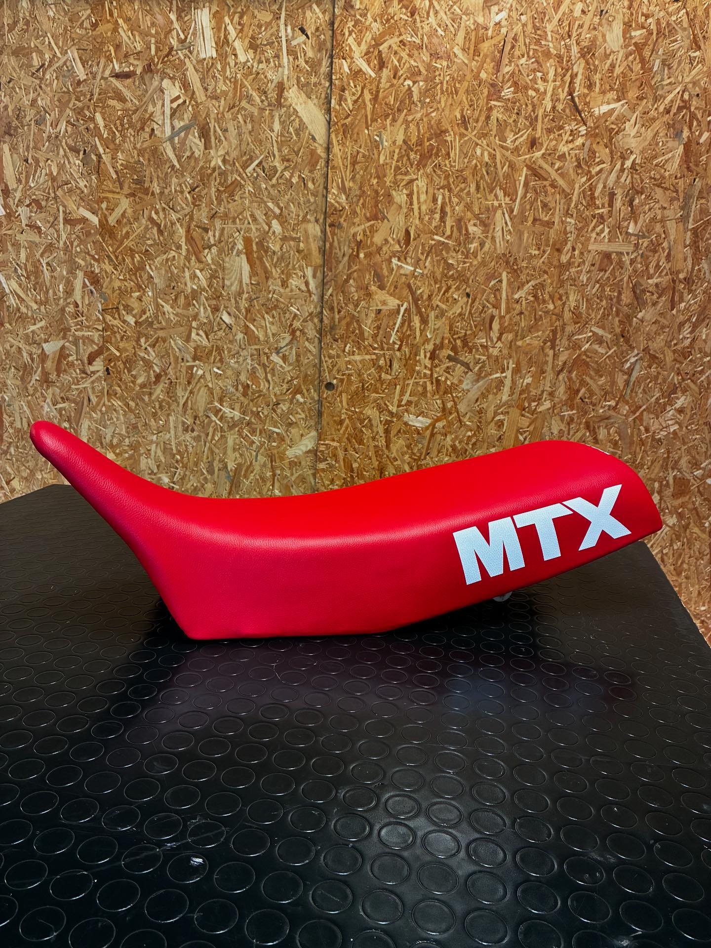 Housse De Selle Pour Honda XR 600 1996 - Marque Old Mx - Occasion En état Fonctionnel