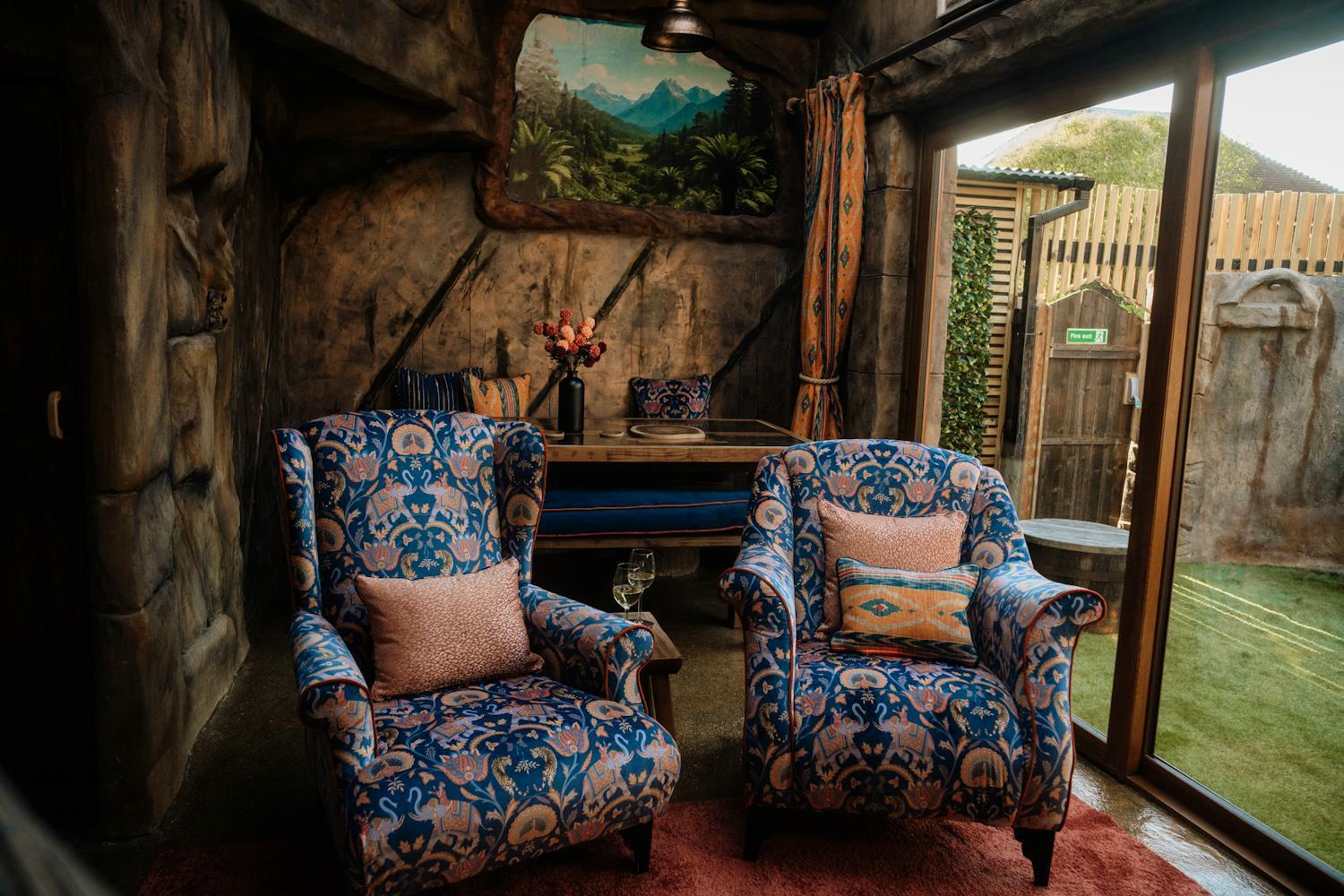 Coolstays - UNIQUE KENT RETREAT - Tucked away behind a Jurassic-style ...