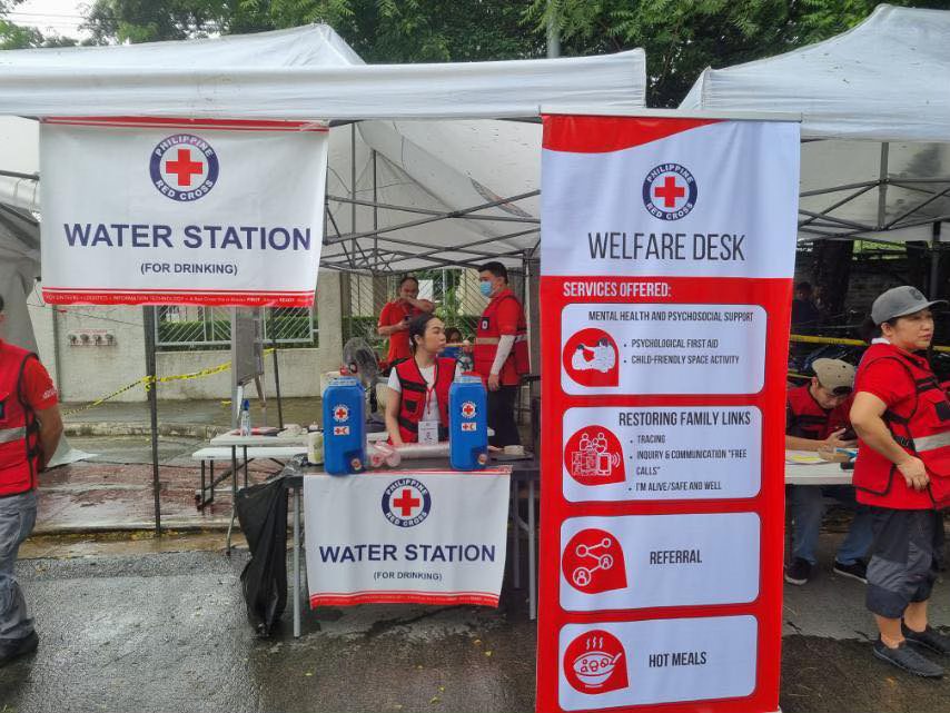 Philstar.com - RED CROSS AT EDSA RALLY The Philippine... | Facebook