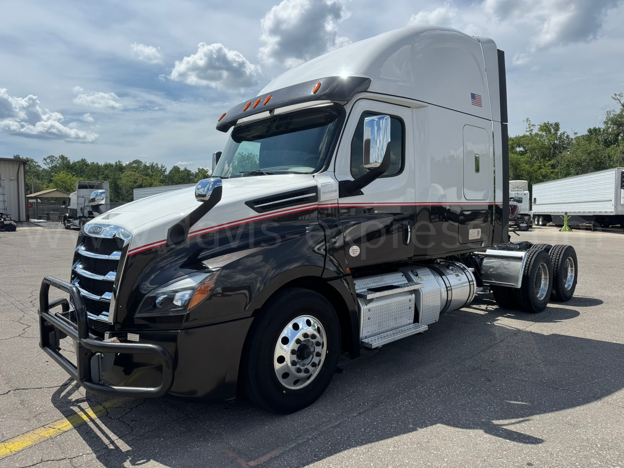 🚛Truck of the Day 2019 Freightliner... - Davis Express, Inc. | Facebook