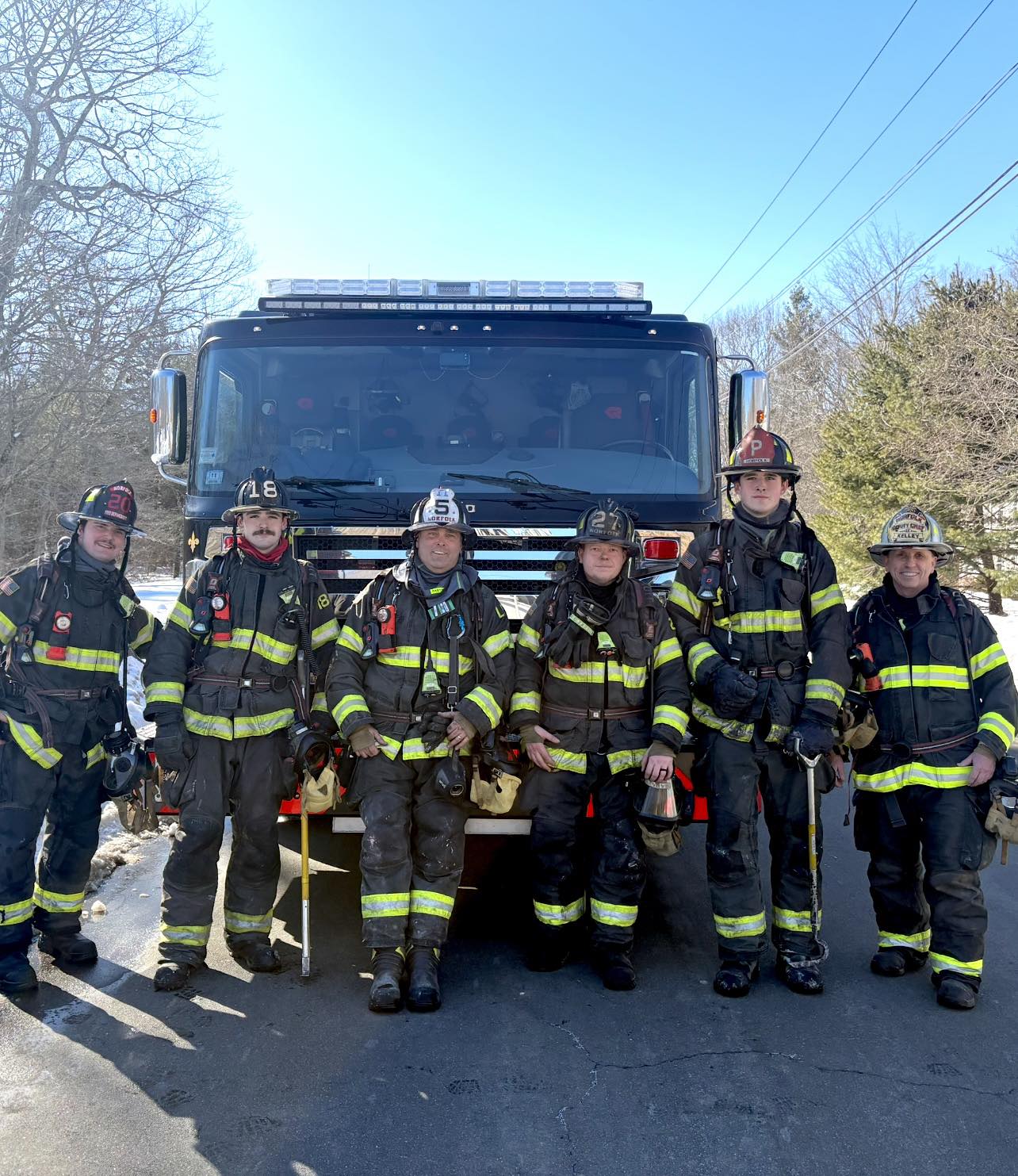 Norfolk,MA Fire - 🔥STRUCTURE FIRE 🚒 Today at... | Facebook