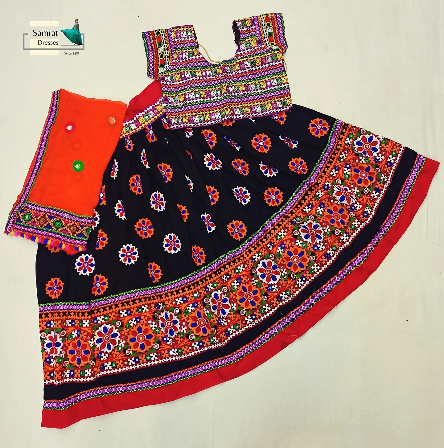 Samrat Dresses - Home
