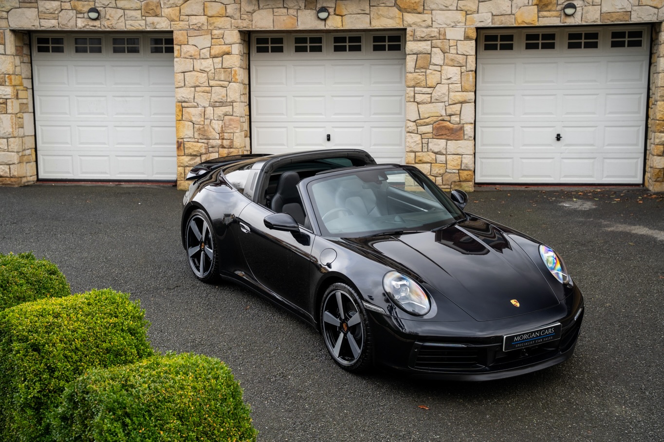 Porsche 911 Targa 4S. Finished in Jet Black metallic with Full
