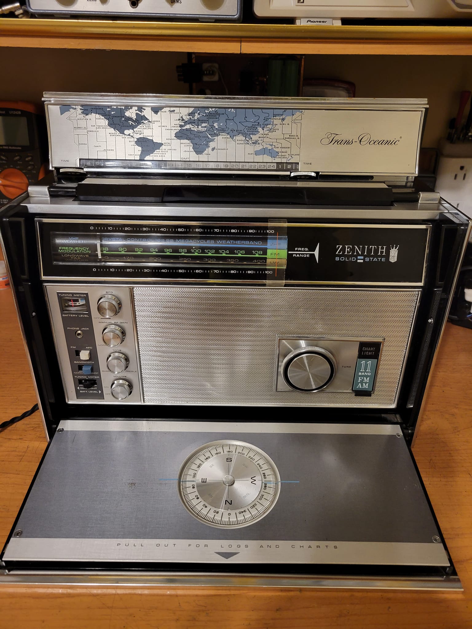 Restored Zenith Royal 7000-1 vintage radio