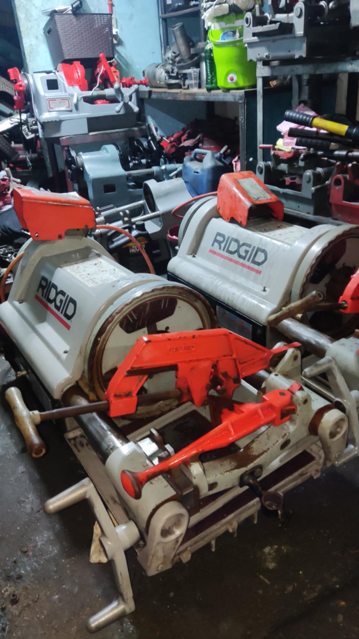 RIDGID HEAVY DUTY MACHINE SLIGHTLY USE RIDGID 1224 RIDGID ROLL