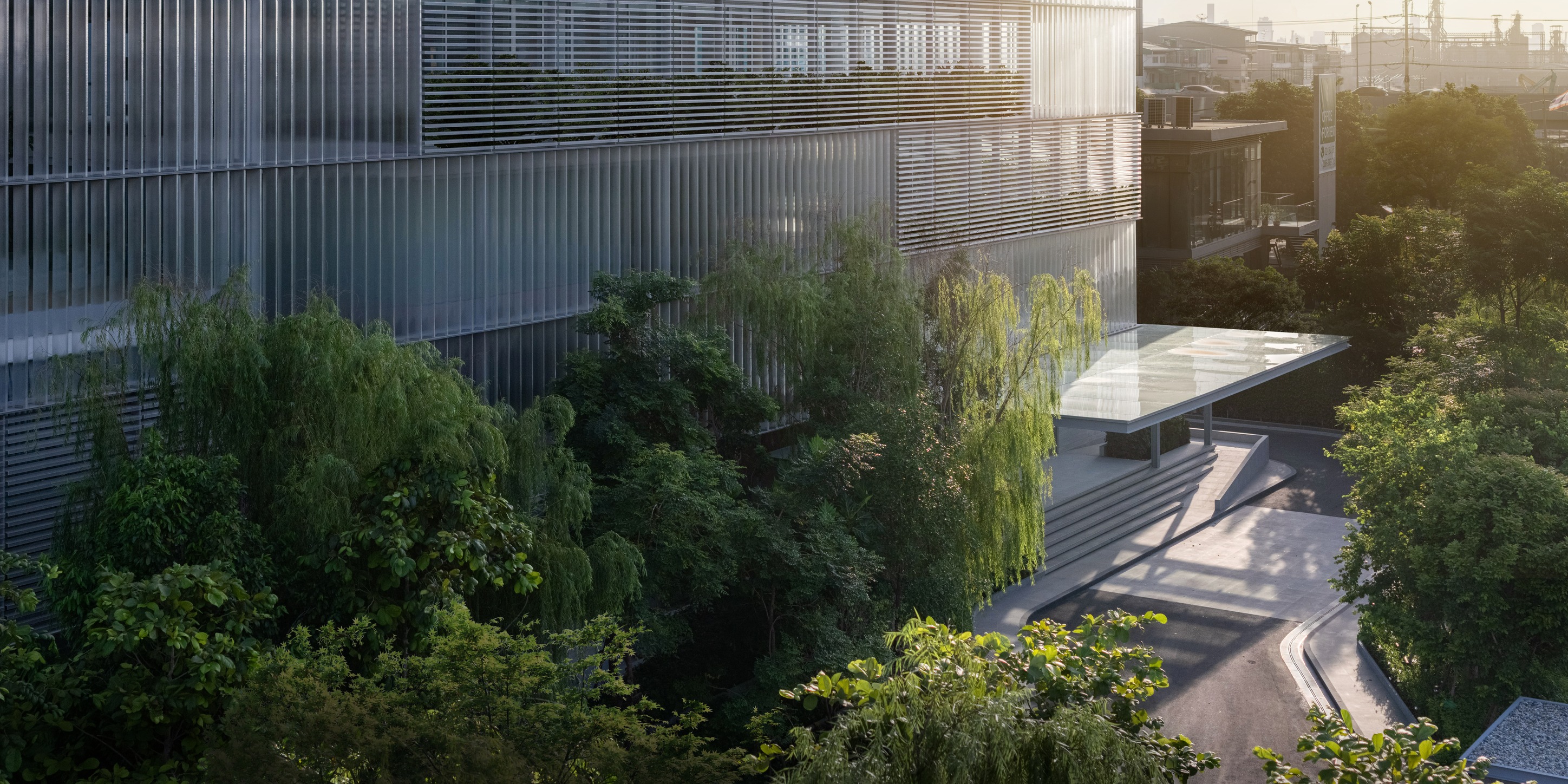 Stu/D/O - DFT Office was conceived as a workplace that integrates ...