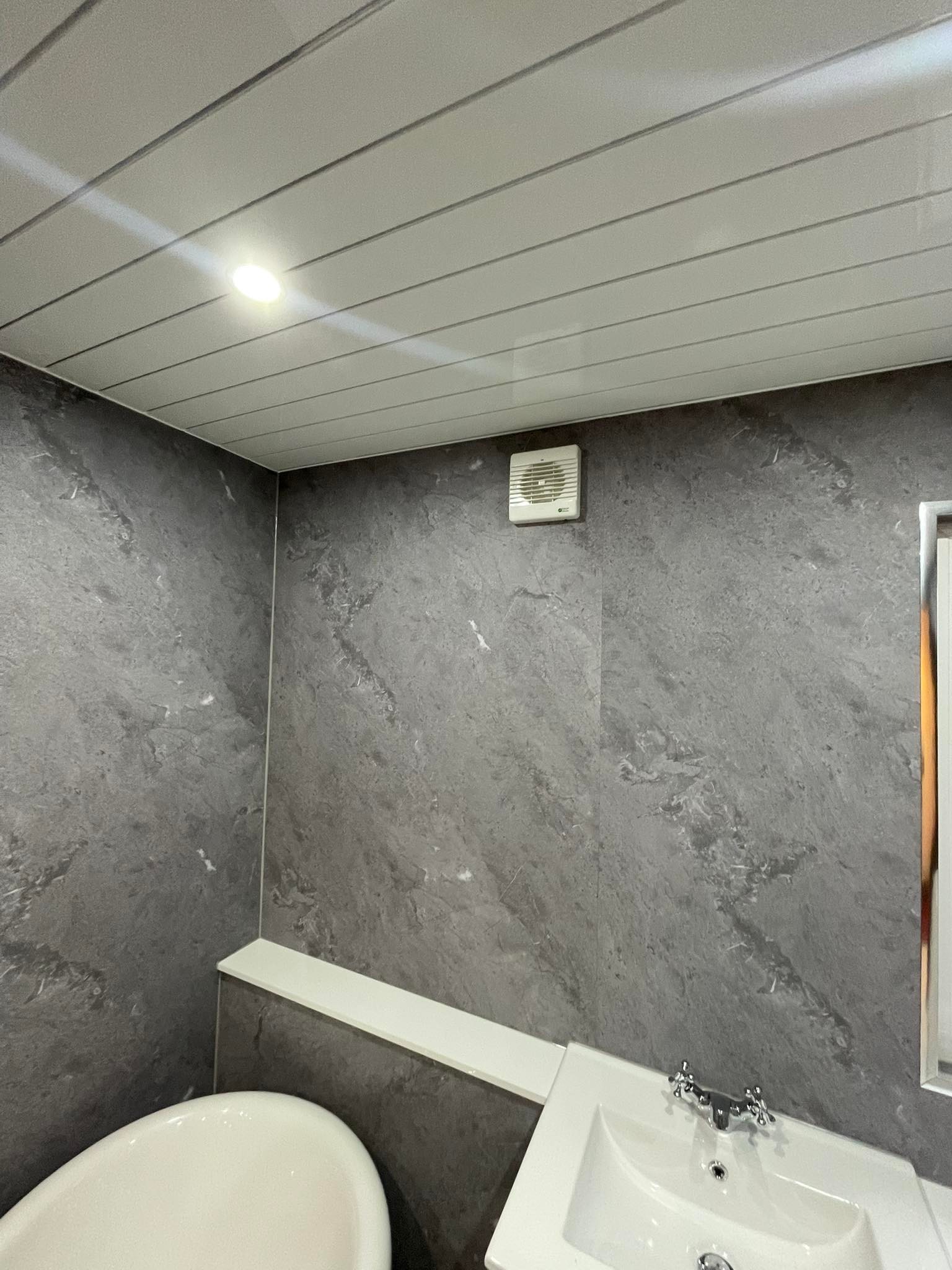 Ceiling2Floor Stirling - 🚨NEW PRODUCT ALERT🚨 Our Super 7 Linear panels ...