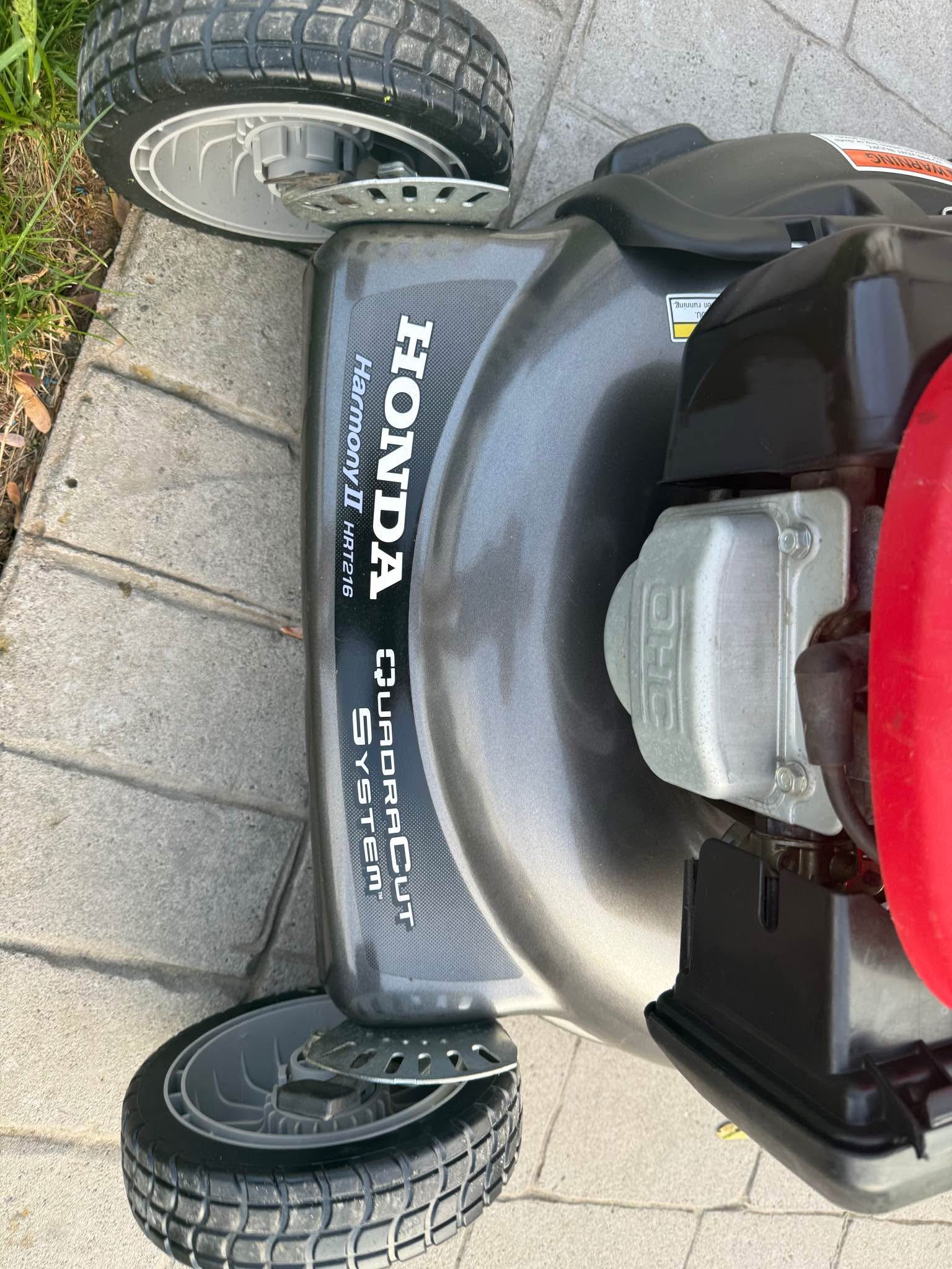 Honda Harmony II HR216 lawn mower - Lawn Mowers - Edison, New Jersey ...