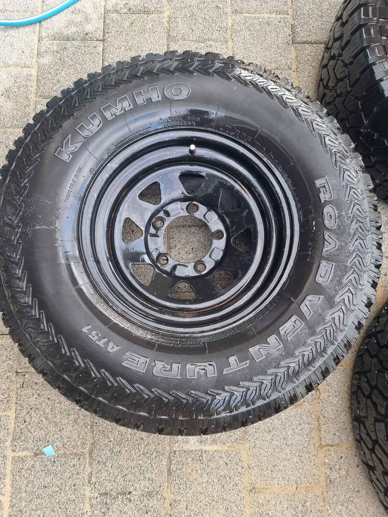 79 series LC 33
