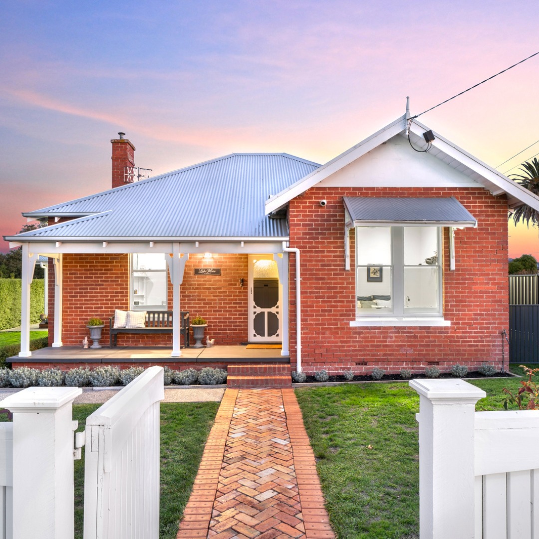 Ray White Colac - 36 Moore Street, Colac🔥 This flawless... | Facebook