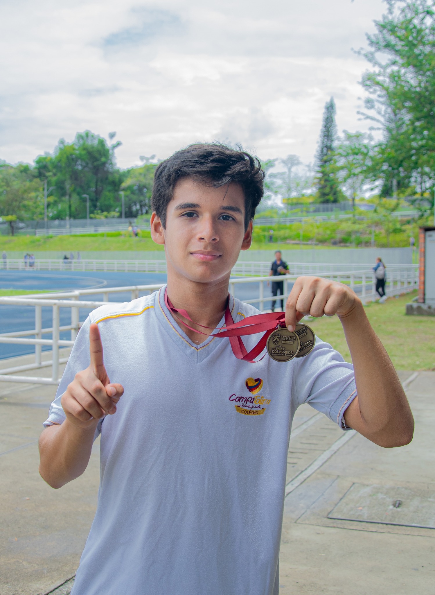 ComfaTolima - 🥇🥇 ¡Felicitaciones, Nicolás Rengifo Botero! El estudiante ...