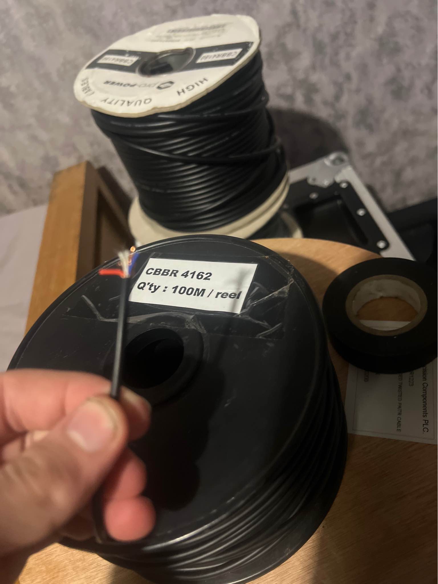 Various AV equipment cables, led battens, xlr/dmx cable, powercon ...