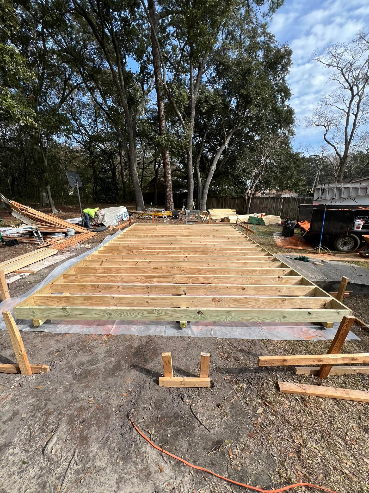 AM Contracting LLC