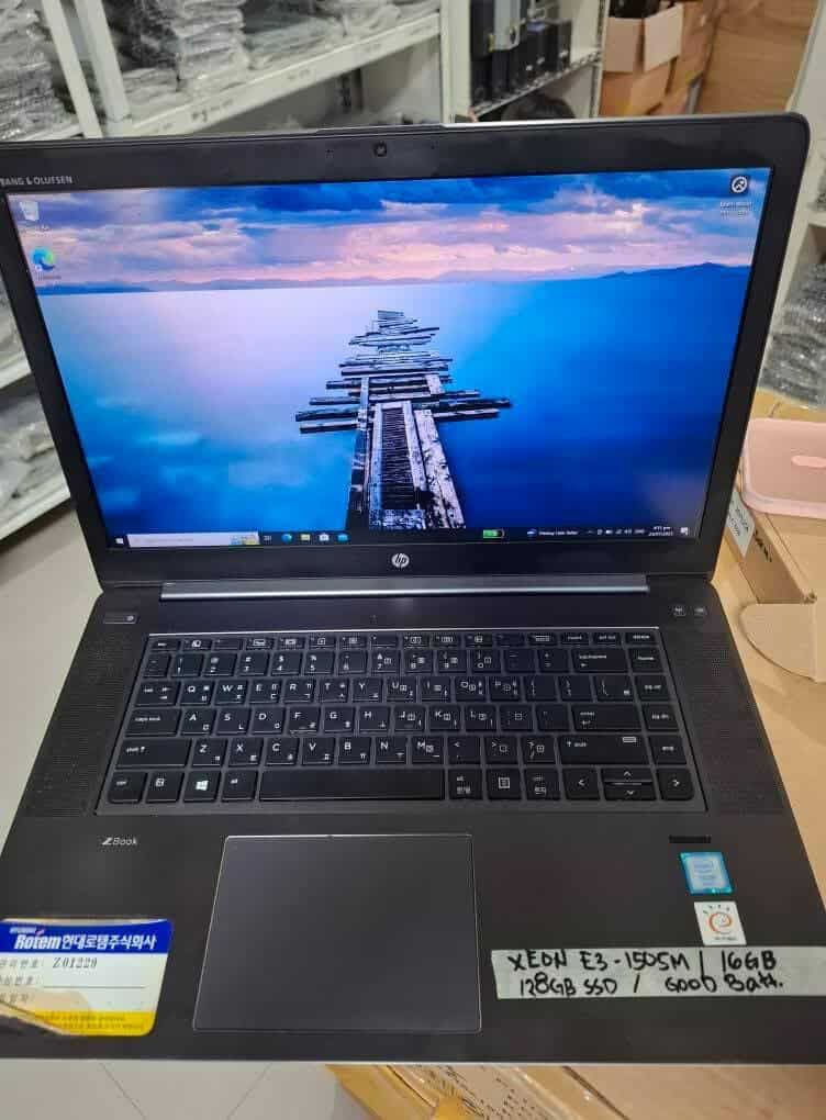 Is HP ZBook Studio G3 worth it for UX/UI design and light 3D