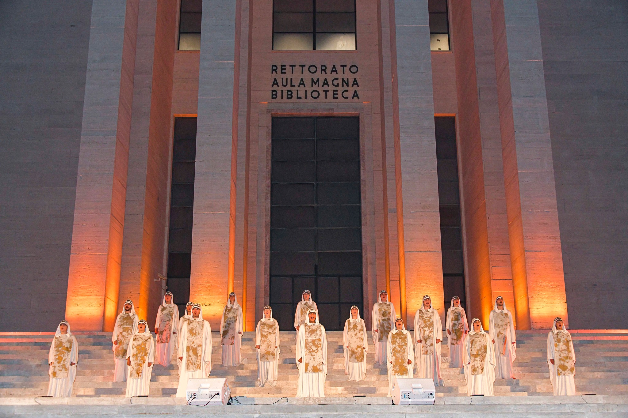 Theatron - Teatro antico alla Sapienza