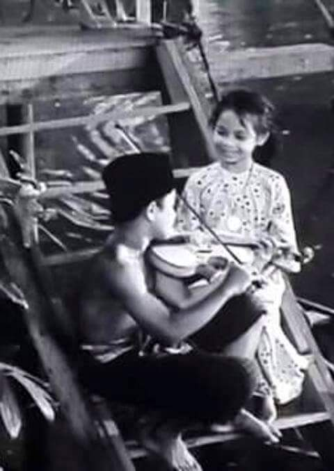 Repair Gambar Lama Pelakon Kanak Kanak Filem Melayu Klasik 1 Zainol Abbas Dalam Filem Sergeant Hassan 1959 Anak Buloh Betong 1966 Kemudian Tiada Khabar Berita 2 Sureini Sani Dalam Filem Anak Ku