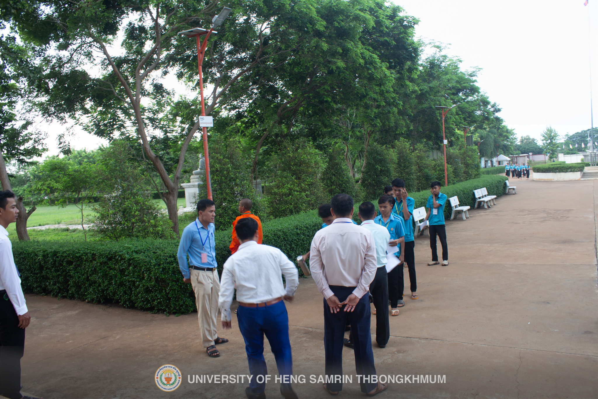 University... - University of Heng Samrin Thbongkhmum - UHST