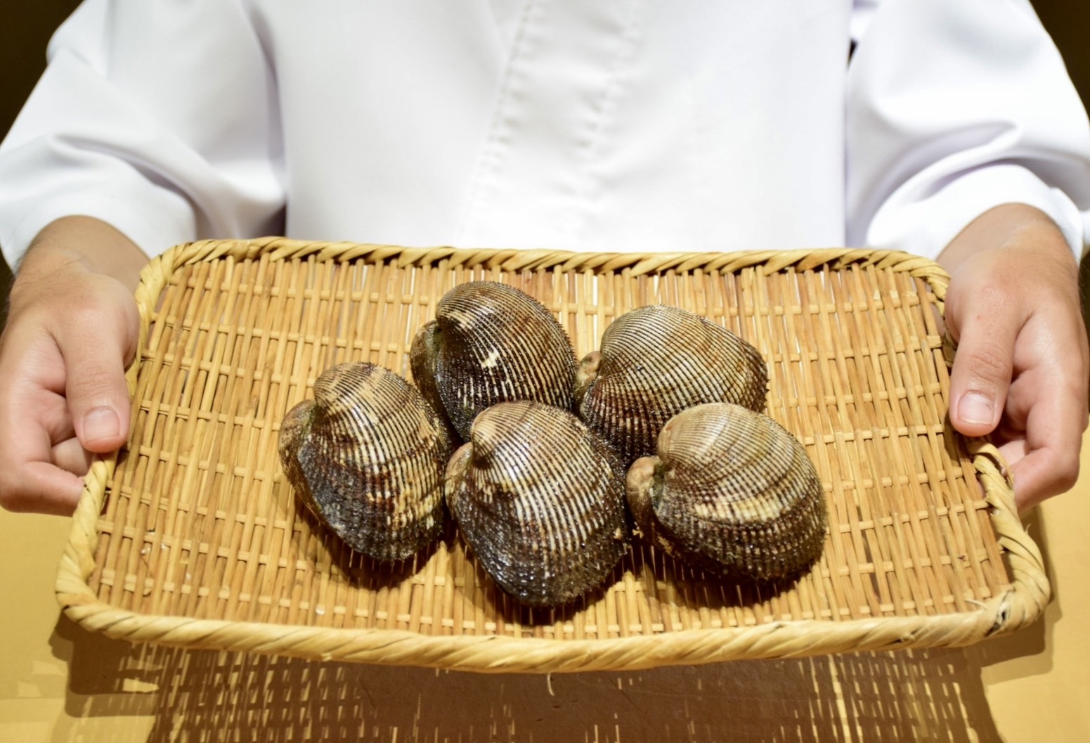 🔥Akagai or ark shell clam— this clam... - Sushi Ichizu 鮨いちづ | Facebook