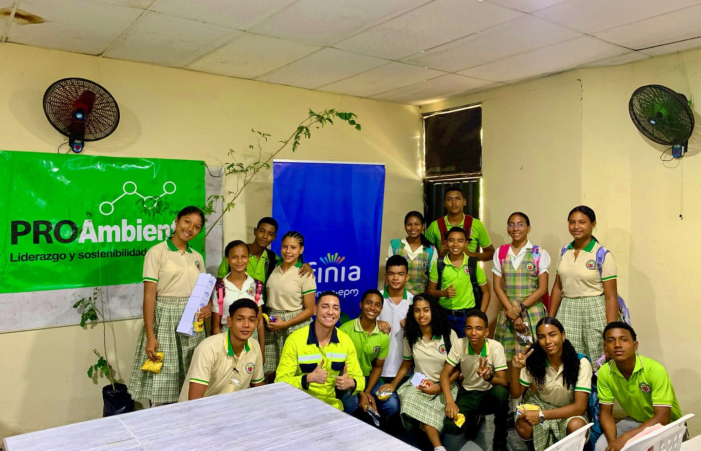🌱 En Afinia seguimos comprometidos con... - Afinia Grupo EPM | Facebook
