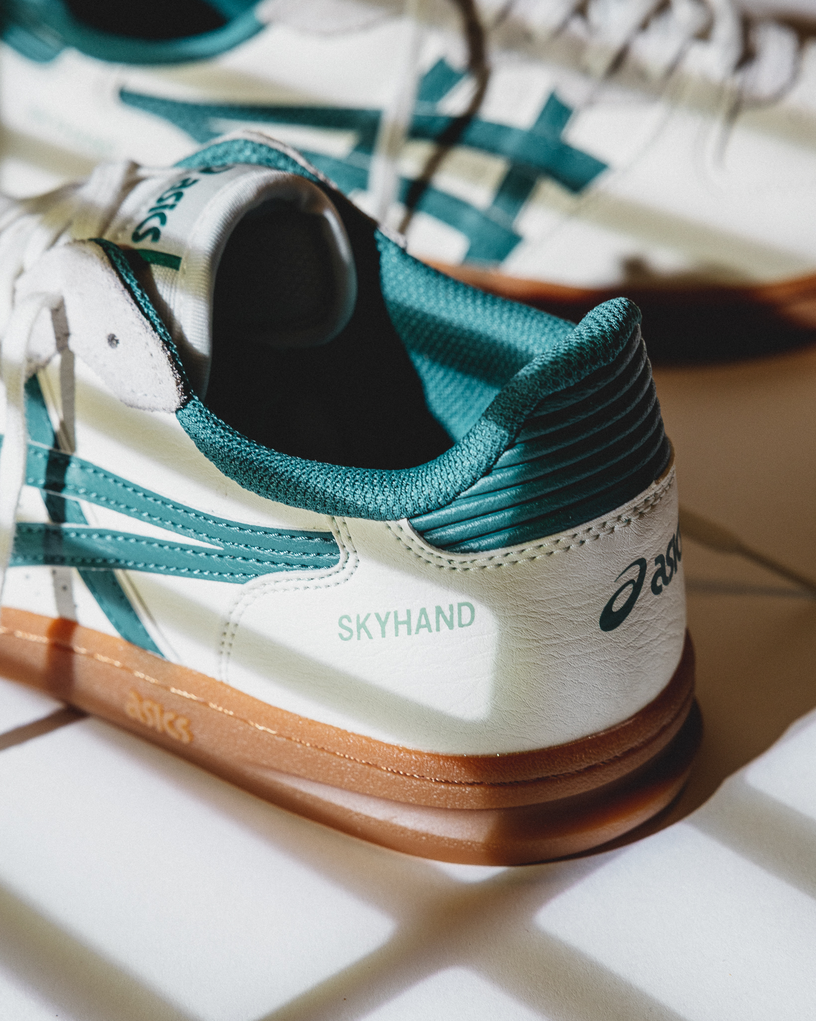 Last few sizes: ASICS Skyhand OG Cream / Rainy Lake Shoplink 