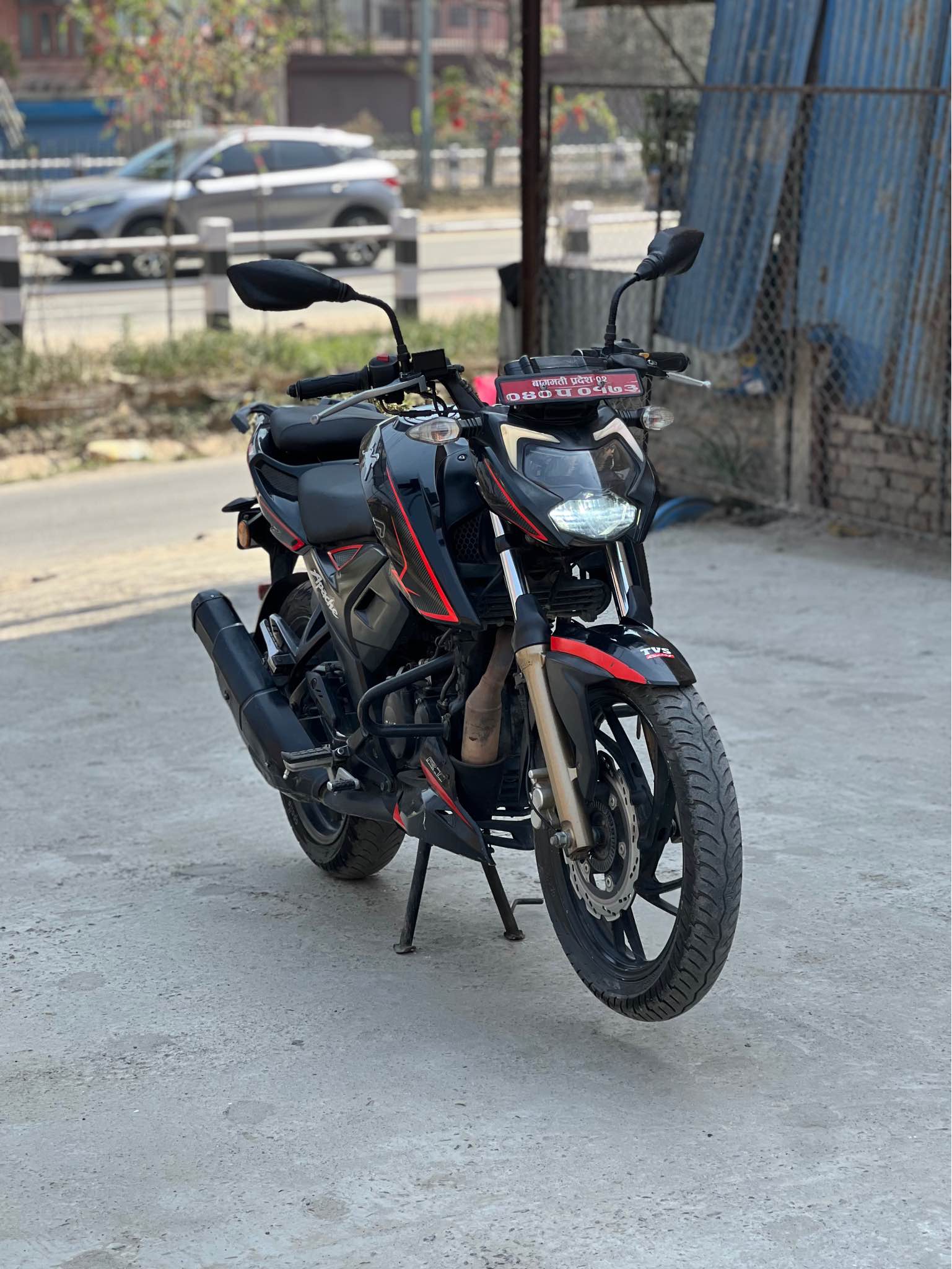 Tvs Apache rtr 200 4v fi abs 140 lot super fresh condition onsell ...