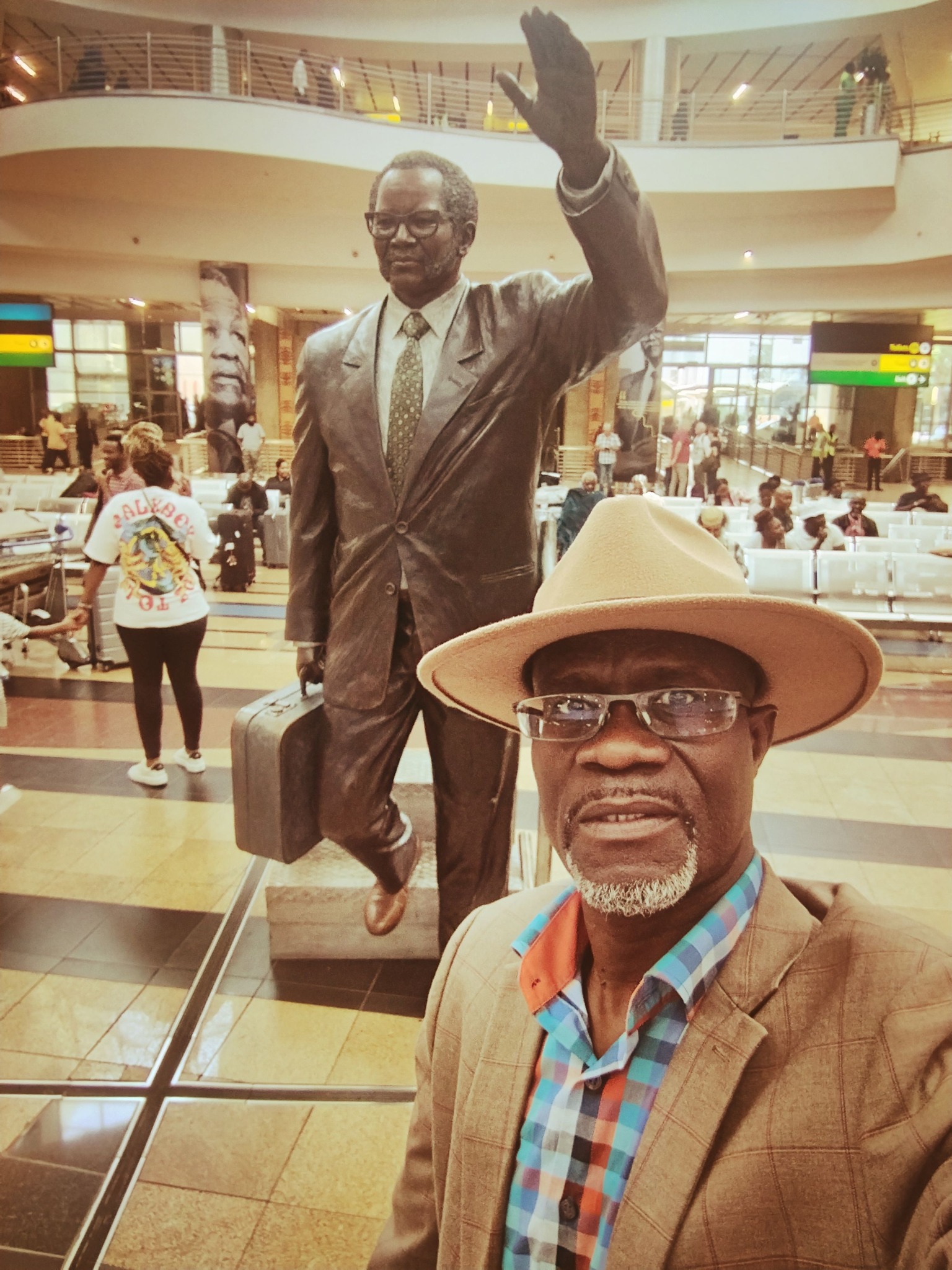 📌 O. R. Tambo International Airport... - Dr. Kenaope Kenaope | Facebook
