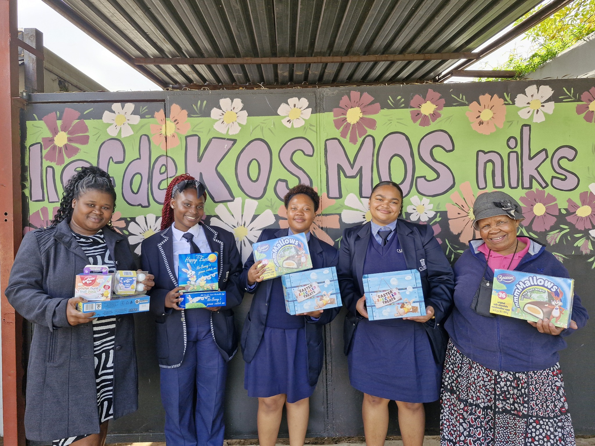 Curro Secunda - 💖🌟 Spreading Easter joy through... | Facebook