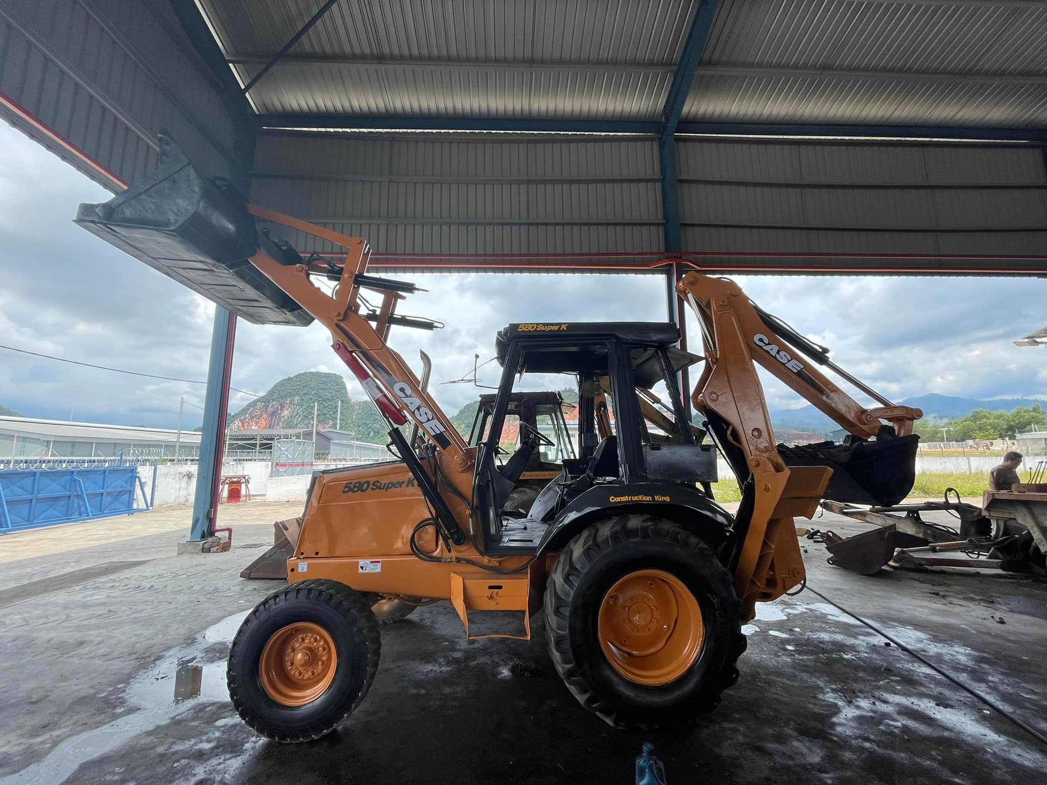 🤩 Contoh efek sticker untuk CASE580 SuperK🚜 🤩 Actual effect sticker for ...