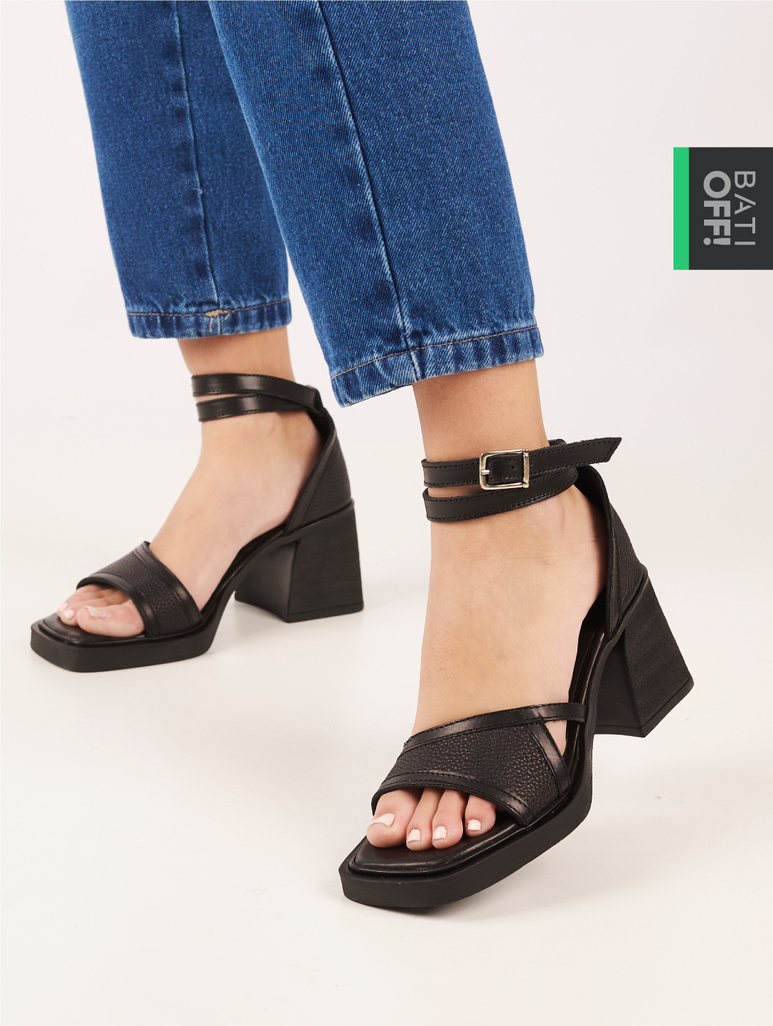 ✨ Celebrá a mamá (¡y celebrá con ella!) Estas sandalias tienen el
