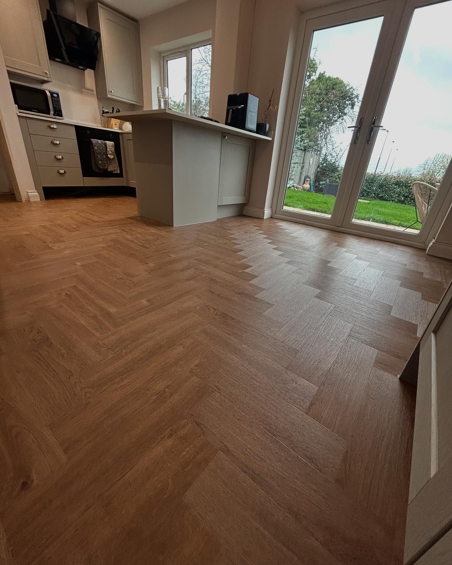 Nice Timber 45degrees Herringbone ️... - TR Emery Flooring | Facebook