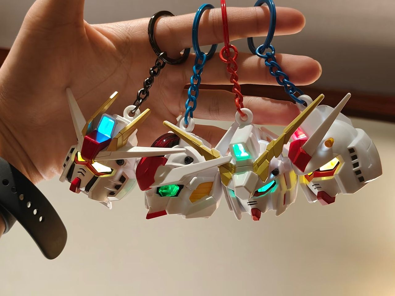🌟NEW ARRIVAL🌟 SD GUNDAM HEAD KEY CHAIN BLIND BOX (With LED